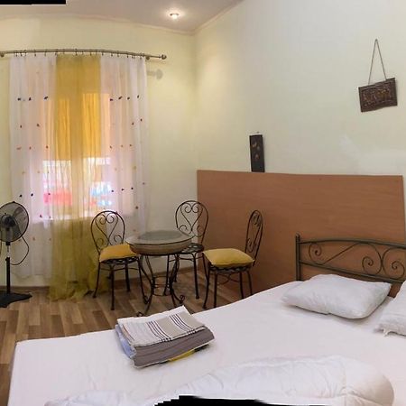 Aleksandr Apartment Одеса Екстериор снимка